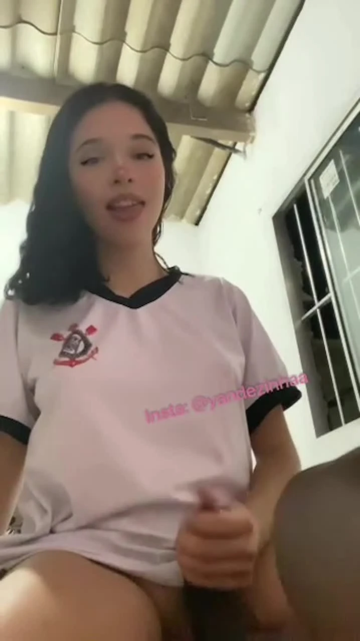 Linda garota jovem do Corinthians Yandezinha foi flagrada em vídeo fudendo gostoso e o vídeo foi divulgado na internet