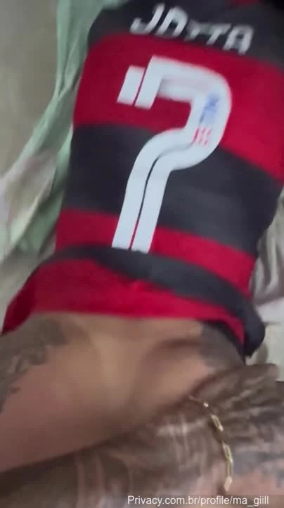 Maryzinha novinha fudendo gostoso com um cara tatuado